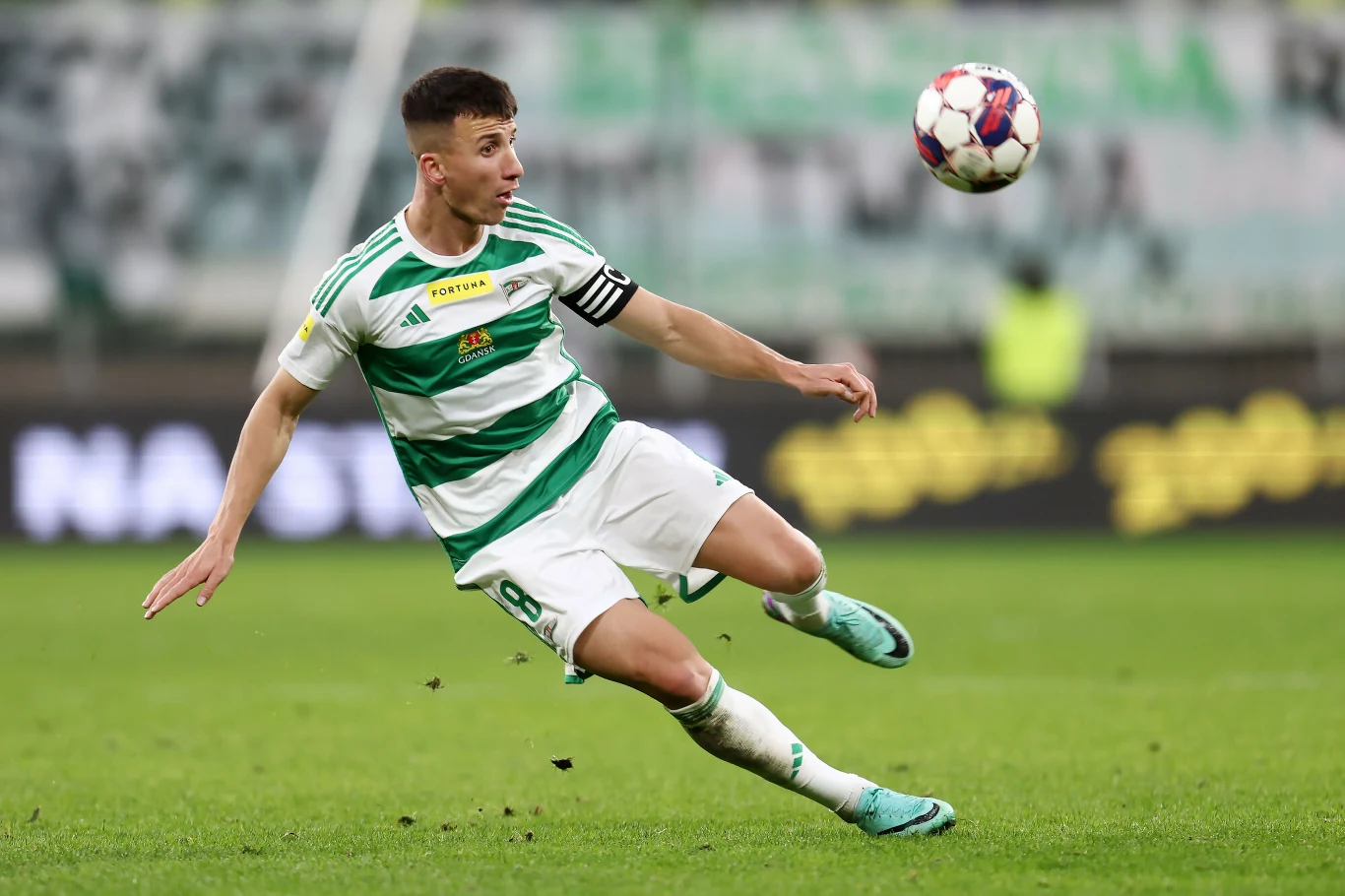 Rifet Kapić jest od tego sezonu pomocnikiem Lechii Gdańsk Rifet Kapić jest od tego sezonu pomocnikiem Lechii Gdańsk