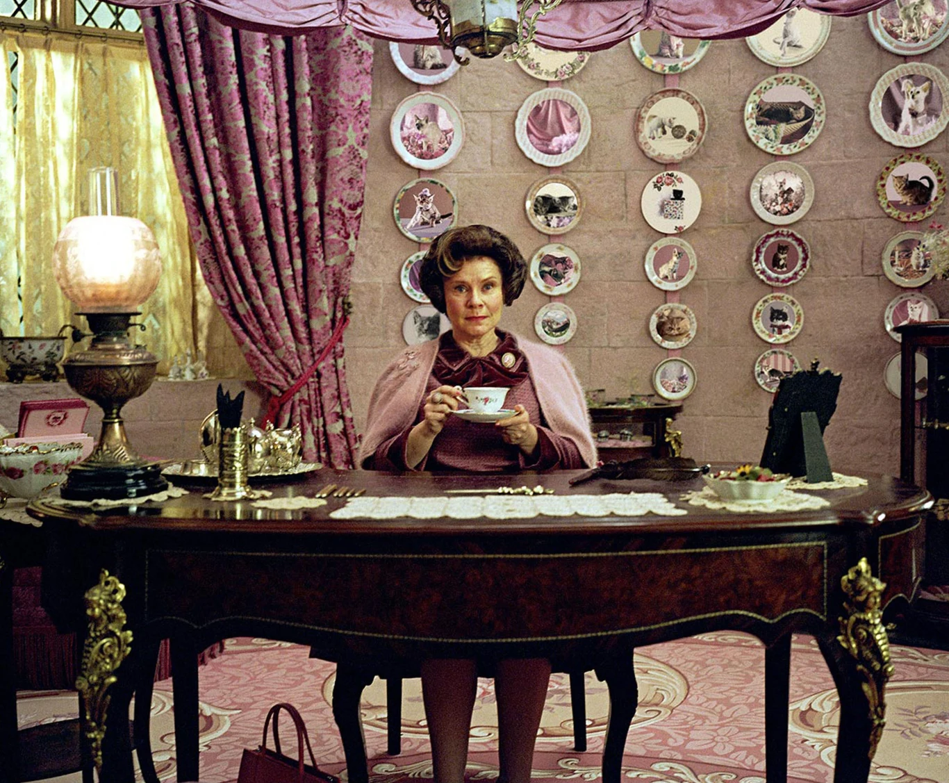 Imelda Staunton w filmie "Harry Potter i Zakon Feniksa"
