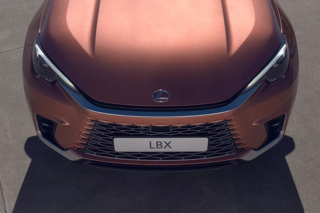 Lexus LBX