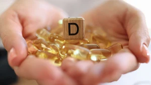 Ile witaminy D przyjmować dziennie? Tak łatwo ustalisz swoje zapotrzebowanie