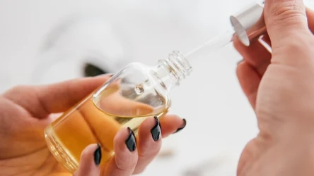 Na co pomaga olejek herbaciany?