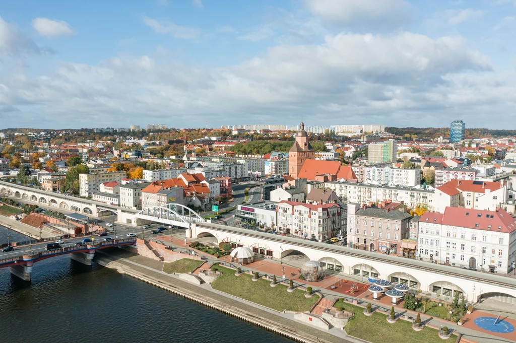 Gorzów Wielkopolski mógłby przyciągnąć ludzi. Ale jeśli chodzi o kolej, w zasadzie nie ma jak tu dojechać