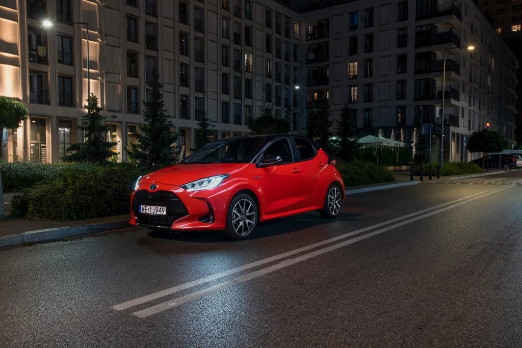 Toyota Yaris to funkcjonalne auto miejskie wyposażone w zaawansowane technologie bezpieczeństwa Toyota Yaris to funkcjonalne auto miejskie wyposażone w zaawansowane technologie bezpieczeństwa