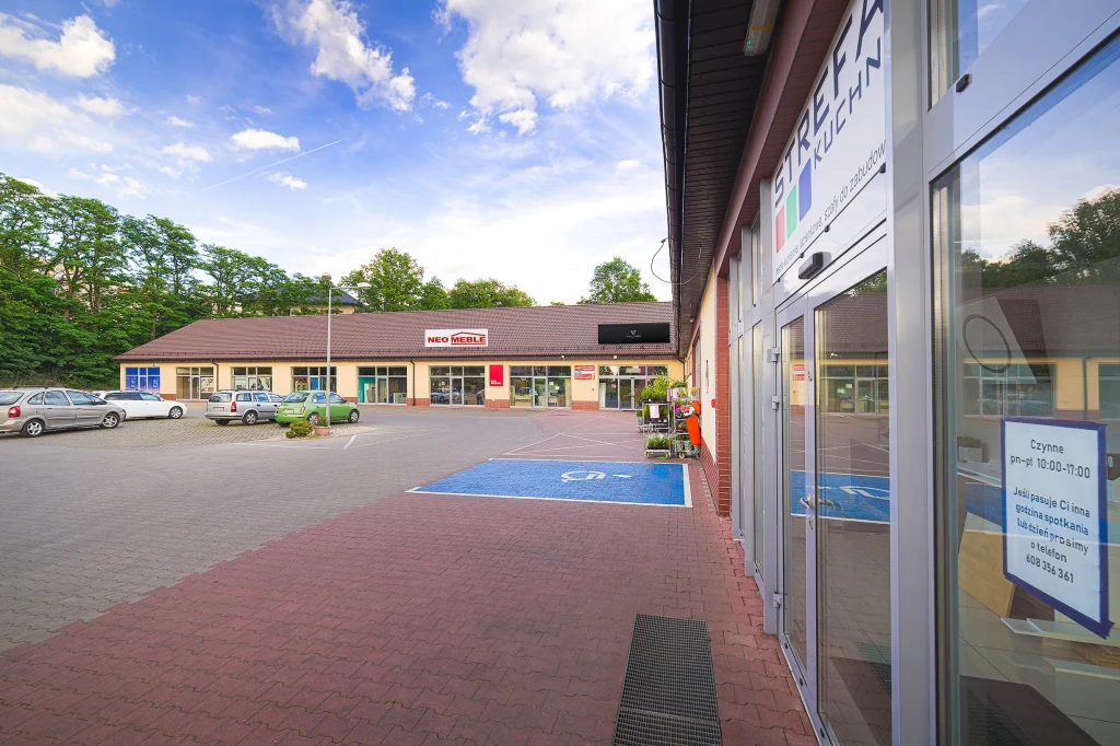 Park handlowy Zielony Rynek właściciela Dino w Bolesławcu Park handlowy Zielony Rynek właściciela Dino w Bolesławcu