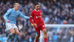 Erling Haaland i Trent Alexander-Arnold