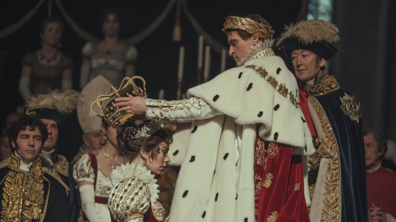 Vanessa Kirby i Joaquin Phoenix w scenie z filmu "Napoleon" Vanessa Kirby i Joaquin Phoenix w scenie z filmu "Napoleon"