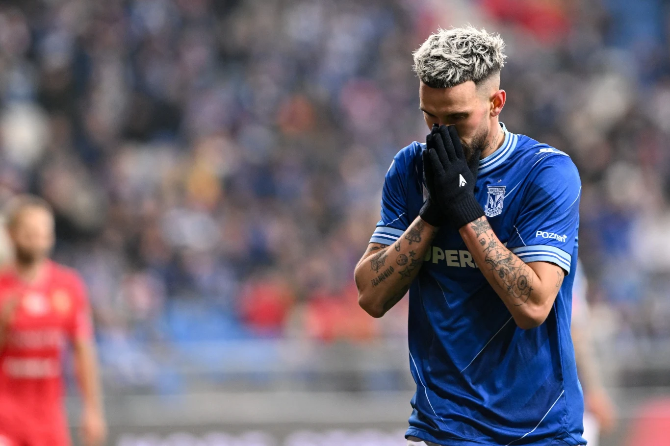 Kristoffer Velde w trakcie meczu z Widzewem