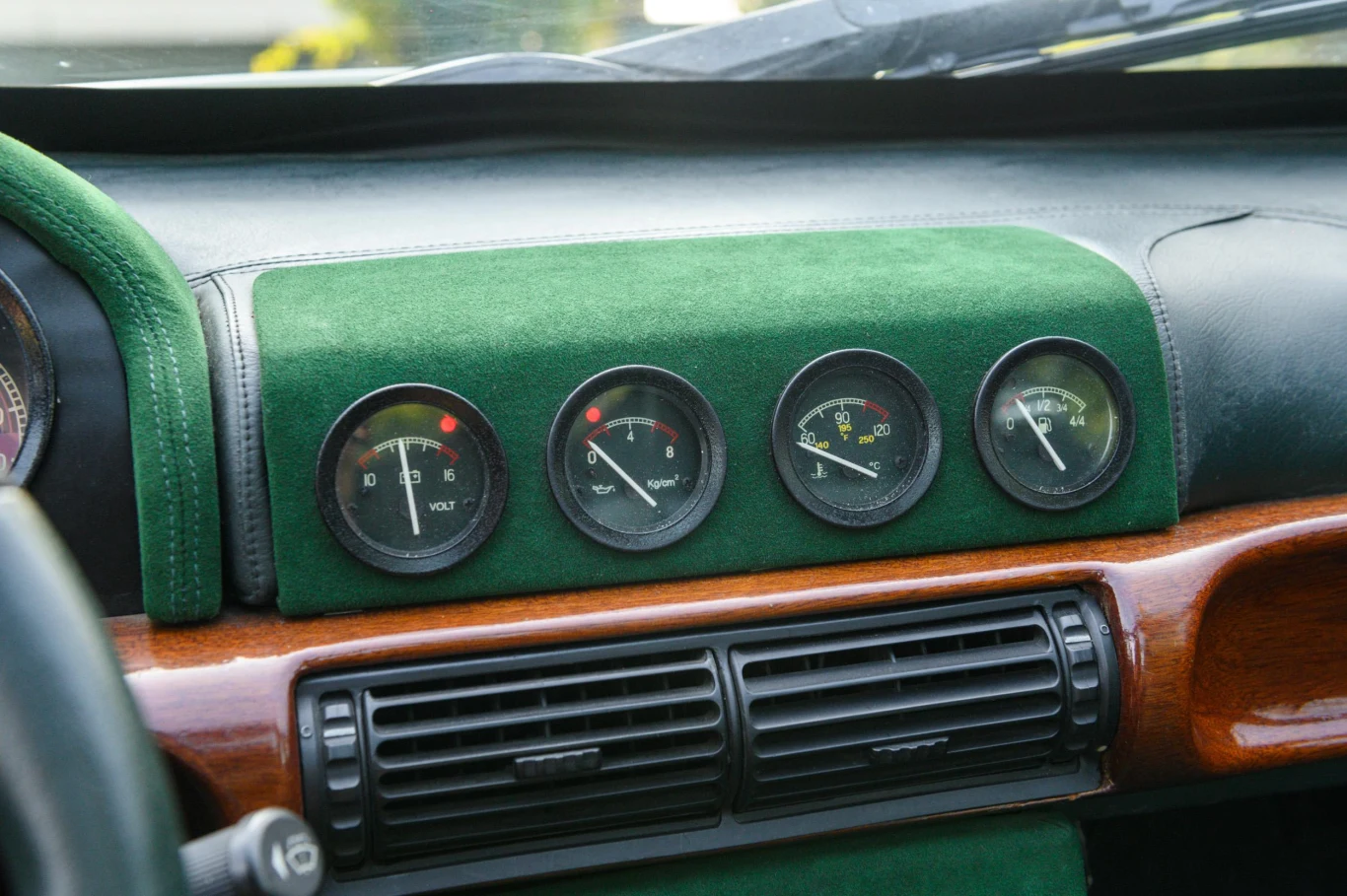 Alfa Romeo Castagna Vittoria / źródło: Car and Classic - carandclassic.com