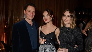 Dominic West, Lily James i Laura Carmichael w 2018 roku