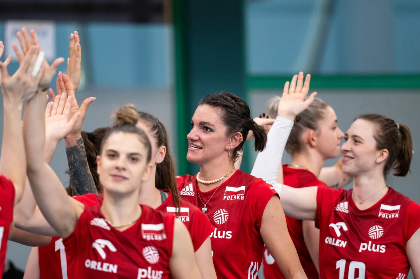 Malwina Smarzek (w środku) w barwach reprezentacji Polski Malwina Smarzek (w środku) w barwach reprezentacji Polski