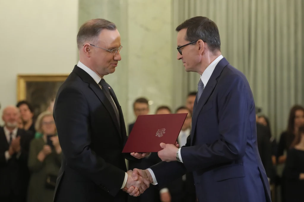 Andrzej Duda i Mateusz Morawiecki podczas ceremonii zaprzysiężenia rządu Andrzej Duda i Mateusz Morawiecki podczas ceremonii zaprzysiężenia rządu