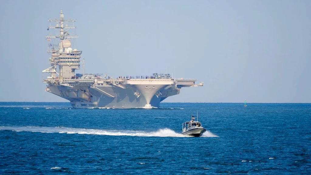 USS Dwight D. Eisenhower coraz bliżej Iranu