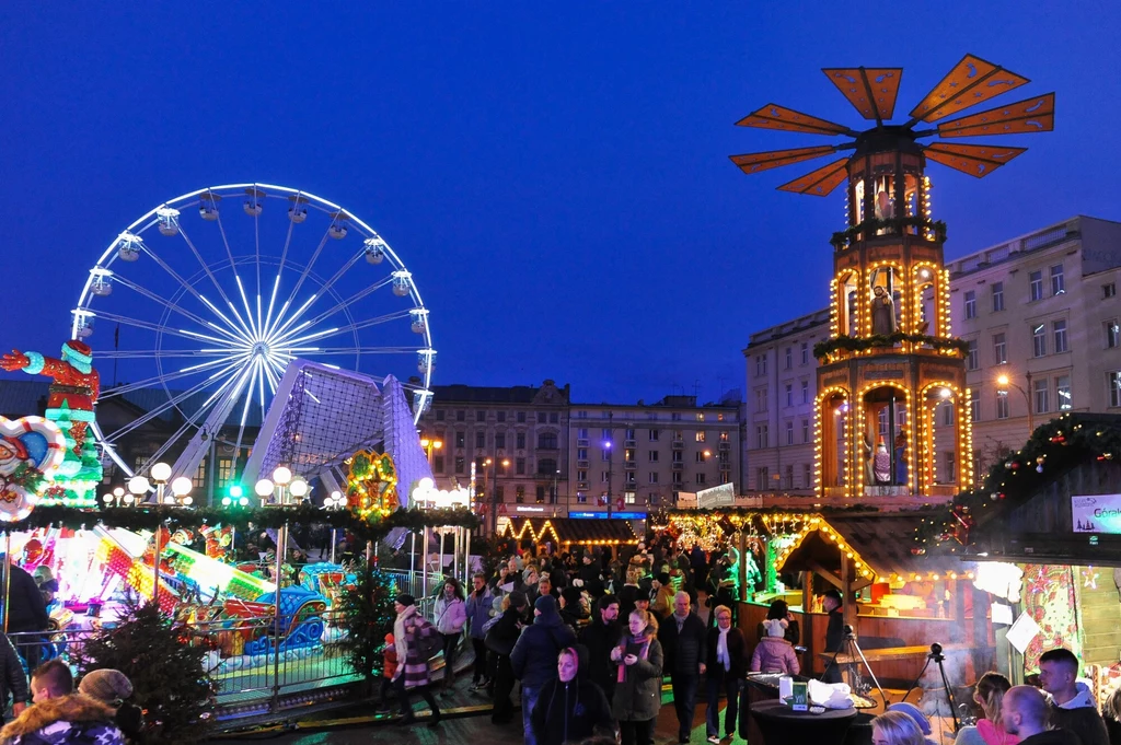 Jarmark Bożonarodzeniowy w Poznaniu przyciąga odwiedzających niezwykłą atmosferą 
