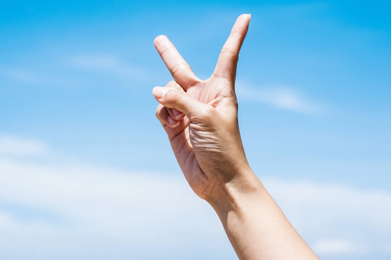 Victoria. Ten gest też może mieć dwa znaczenia.