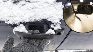 Kup w aptece za mniej niż 10 zł. Zamarznięte drzwi w samochodzie przestaną być problemem