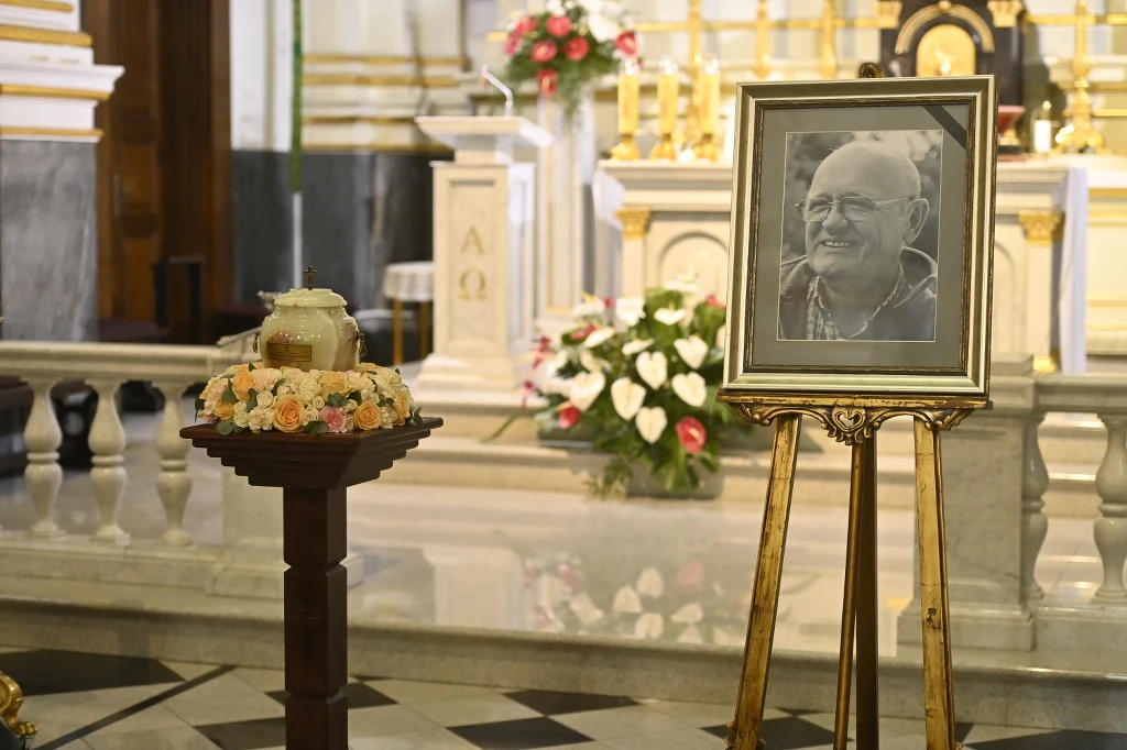 Maciej Damięcki Maciej Damięcki