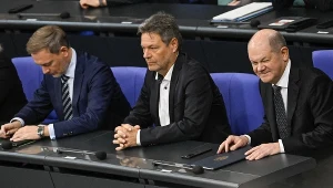 Niemcy mają wielki problem. Gospodarka dołuje. Na zdj. od prawej kanclerz Olaf Scholz, minister gospodarki Robert Habeck oraz minister finansów Christian Lindner