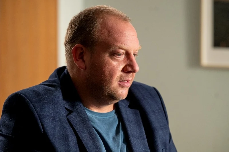 Karski odkryje, że Jagoda przebywa w siedlisku należącym do Magdy. Czy kobieta zdecyduje się wrócić do męża? Karski odkryje, że Jagoda przebywa w siedlisku należącym do Magdy. Czy kobieta zdecyduje się wrócić do męża?