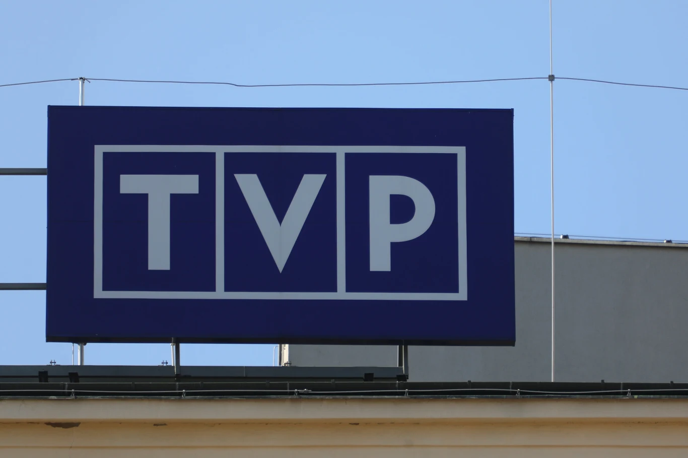 KRRiT przygląda się materiałowi TVP. Są podejrzenia o złamanie Konstytucji KRRiT przygląda się materiałowi TVP. Są podejrzenia o złamanie Konstytucji