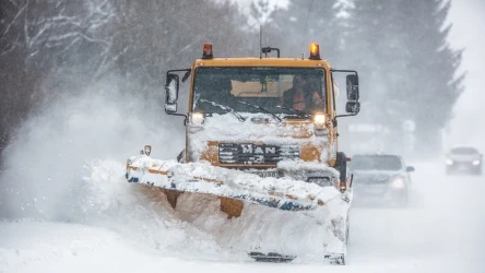 Jak wynika z prognoz IMGW, pod koniec tygodnia oraz w weekend w dużej części Polski pojawią się śnieżyce. Warunki na wielu drogach mogą być niebezpieczne