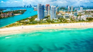 Plaża w Miami przyciąga do siebie zimą polskich urlopowiczów