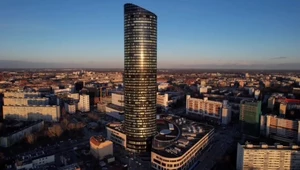 Sky Tower. Ciekawe informacje o jednym z największych drapaczy chmur w Polsce