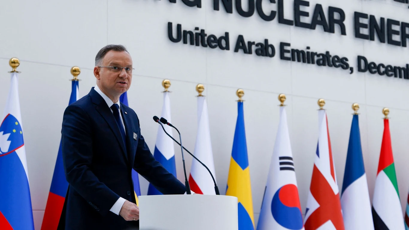 W sobotę na szczycie COP28 padły ważne deklaracje dotyczące zwiększenia mocy z odnawialnych źródeł energii i atomu. Inwestycje w elektrownie jądrowe otwarcie wsparł prezydent Andrzej Duda W sobotę na szczycie COP28 padły ważne deklaracje dotyczące zwiększenia mocy z odnawialnych źródeł energii i atomu. Inwestycje w elektrownie jądrowe otwarcie wsparł prezydent Andrzej Duda