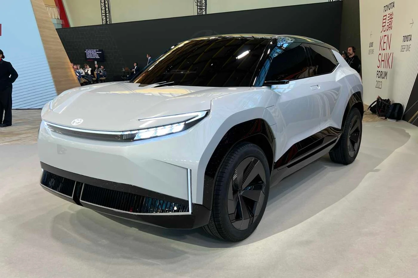 Elektryczny Urban SUV w wersji produkcyjnej pojawi się w 2024 r.