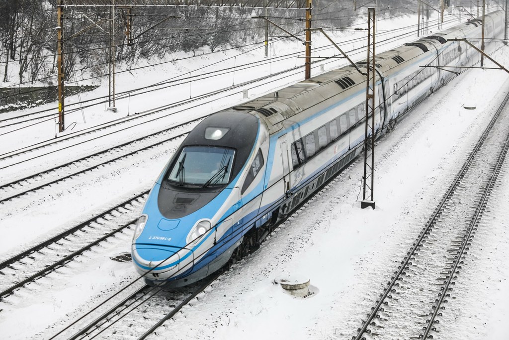 Pociąg się spóźnia? Sprawdź jego opóźnienie.