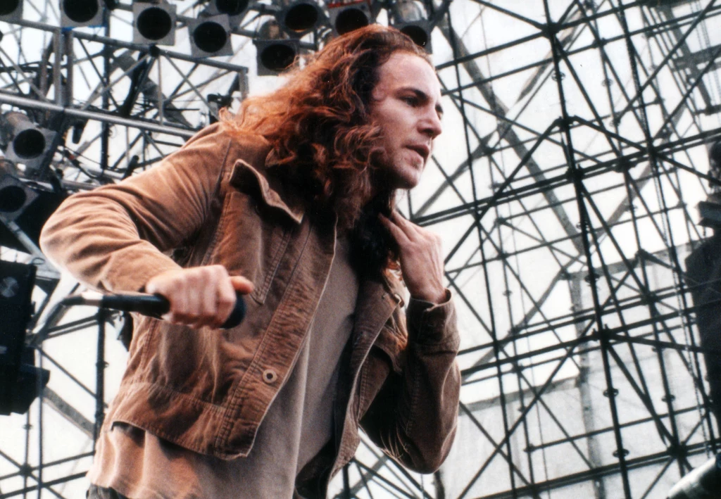 Eddie Vedder (Pearl Jam) w 1992 r.