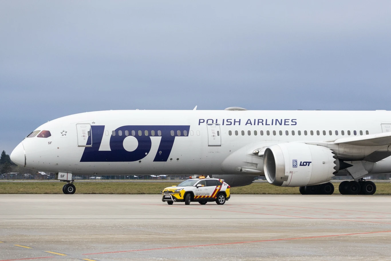 Polski LOT wyróżniony. Polski LOT wyróżniony.