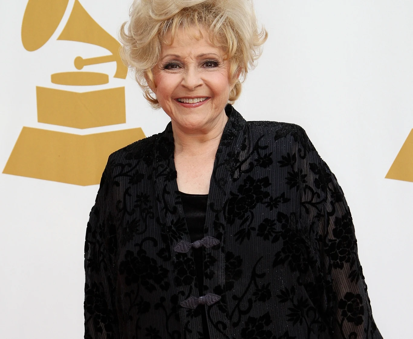 Brenda Lee najstarszą artystką z numerem 1. na amerykańskiej liście przebojów Brenda Lee najstarszą artystką z numerem 1. na amerykańskiej liście przebojów