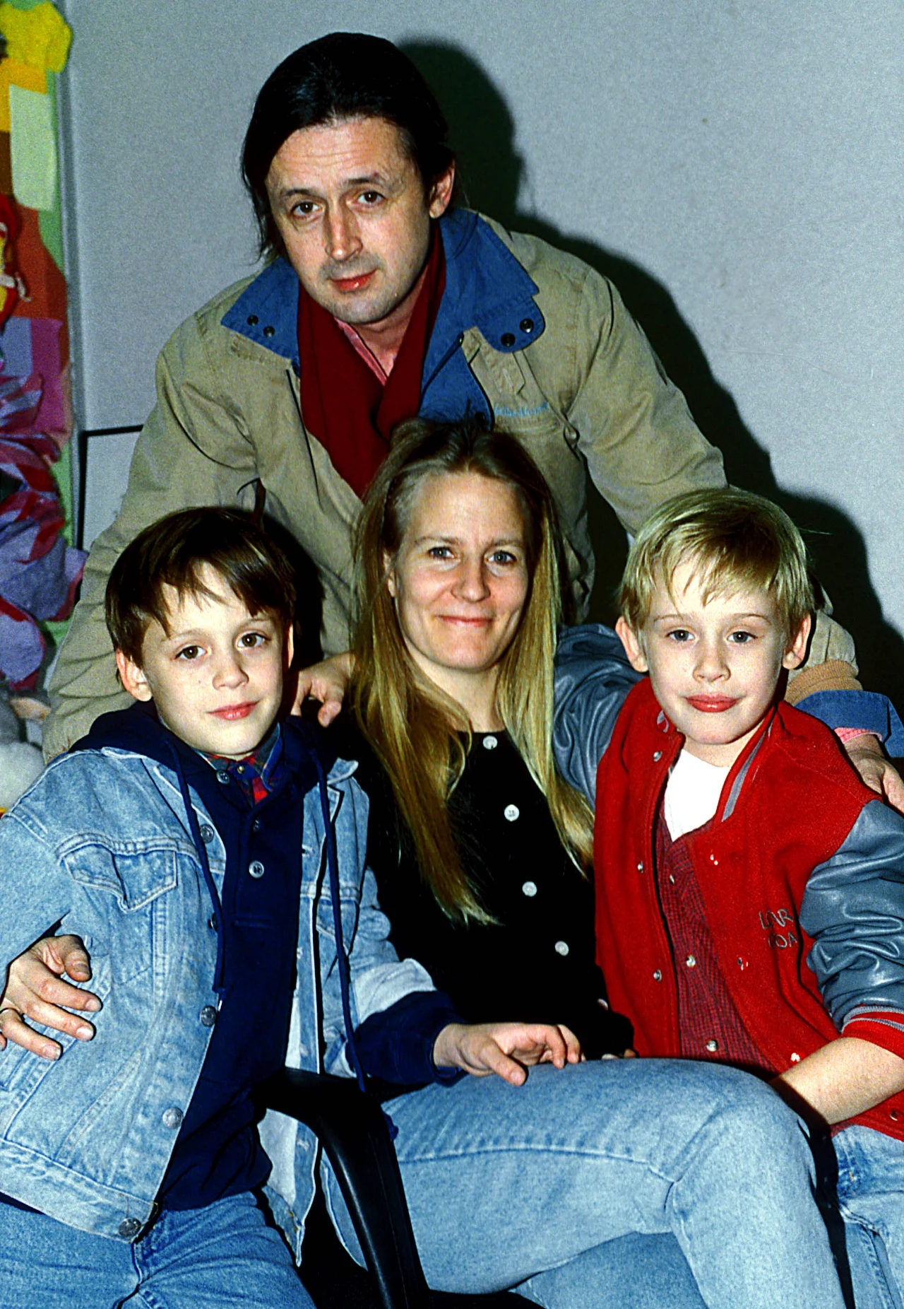 Macaulay Culkin z rodzicami i bratem