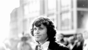 Wierzą, że zmienił nazwisko i ukrył się na ranczu - Jim Morrison skończyłby 80 lat