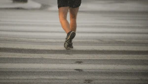 Widok biegacza zadziwił mieszkańców Lublińca