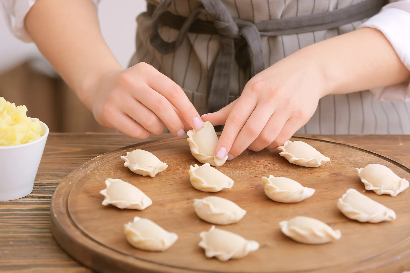 Ciasto po wyrobieniu powinno odstać przez 20 minut