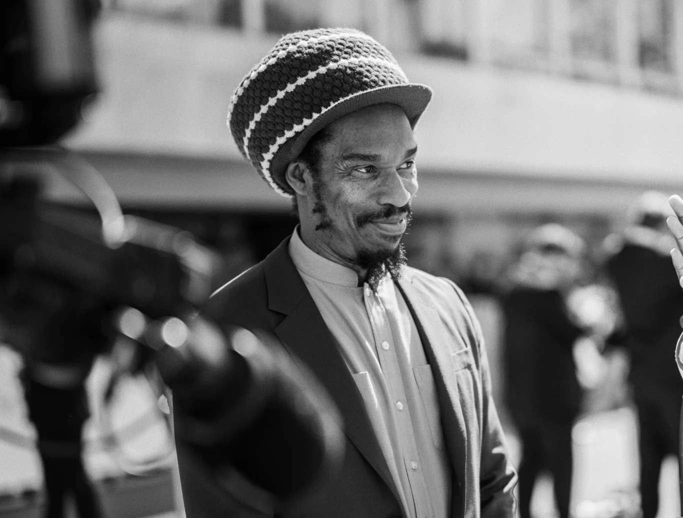 Benjamin Zephaniah na rozdaniu nagród BAFTA w 2022 roku. Benjamin Zephaniah na rozdaniu nagród BAFTA w 2022 roku.