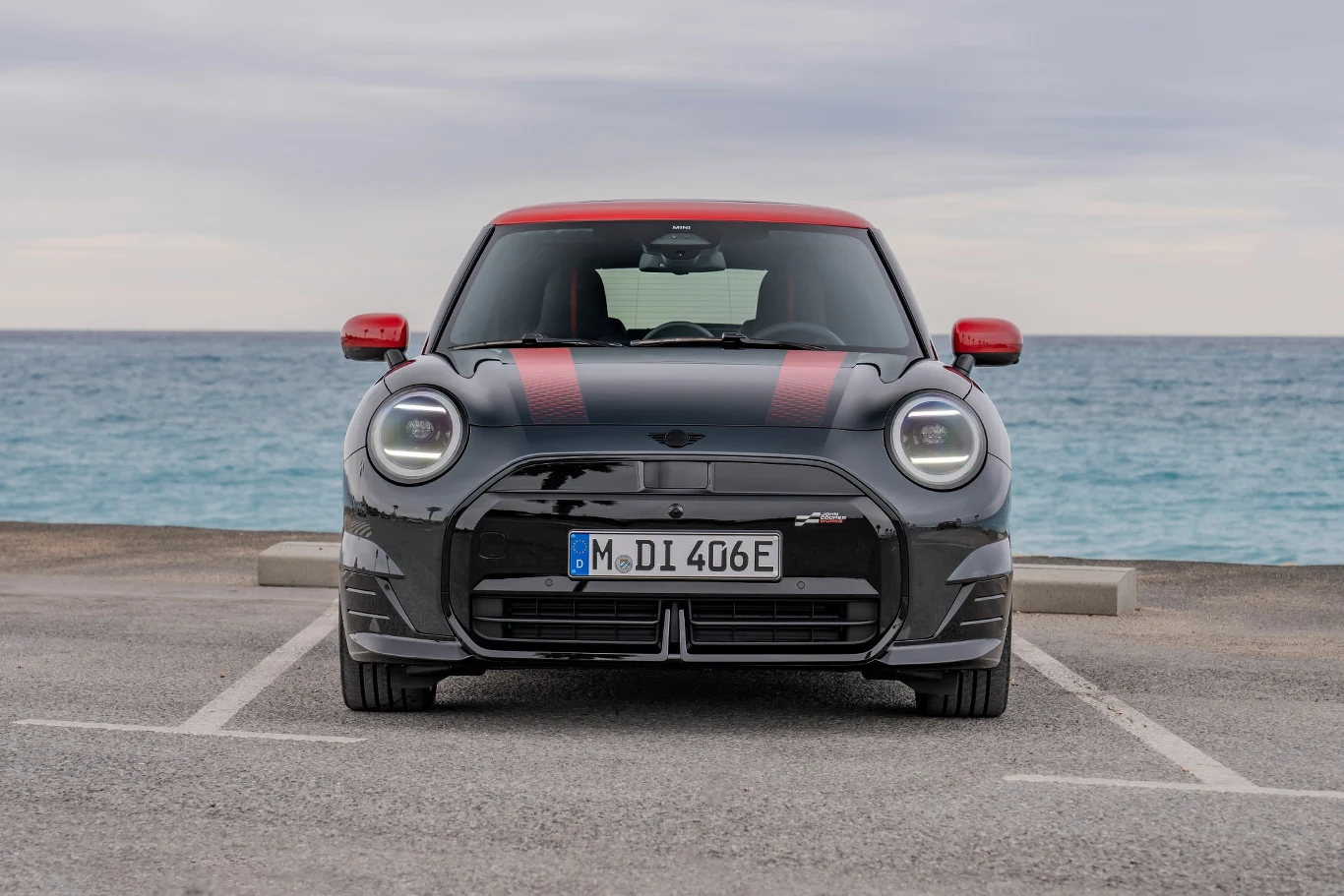 Nowe Mini Cooper SE John Cooper Works