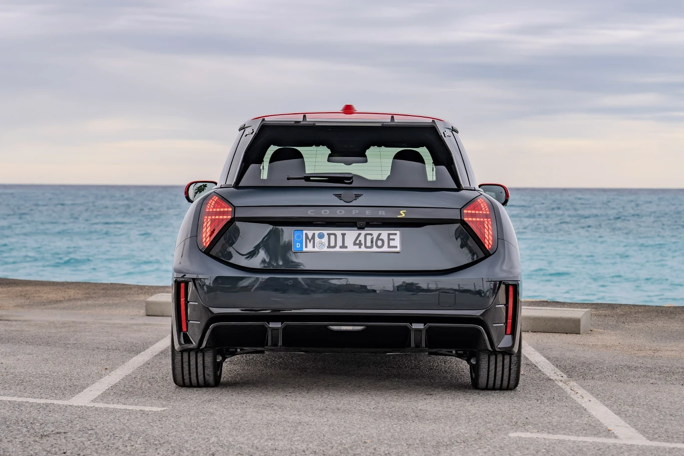 Nowe Mini Cooper SE John Cooper Works