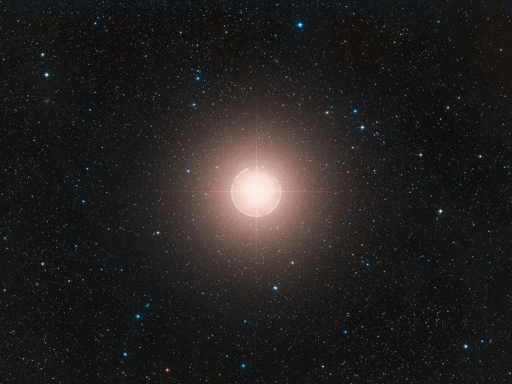 Betelgeza ulega ściemnianiu. Wyjaśnienie zagadki gwiazdy może być proste.