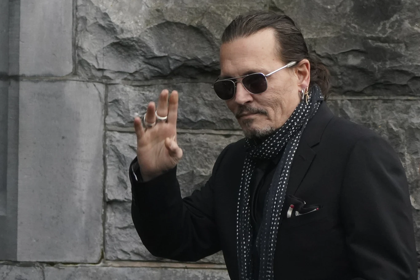 Pogrzeb Shane'a MacGowana. Na zdjęciu Johnny Depp Pogrzeb Shane'a MacGowana. Na zdjęciu Johnny Depp