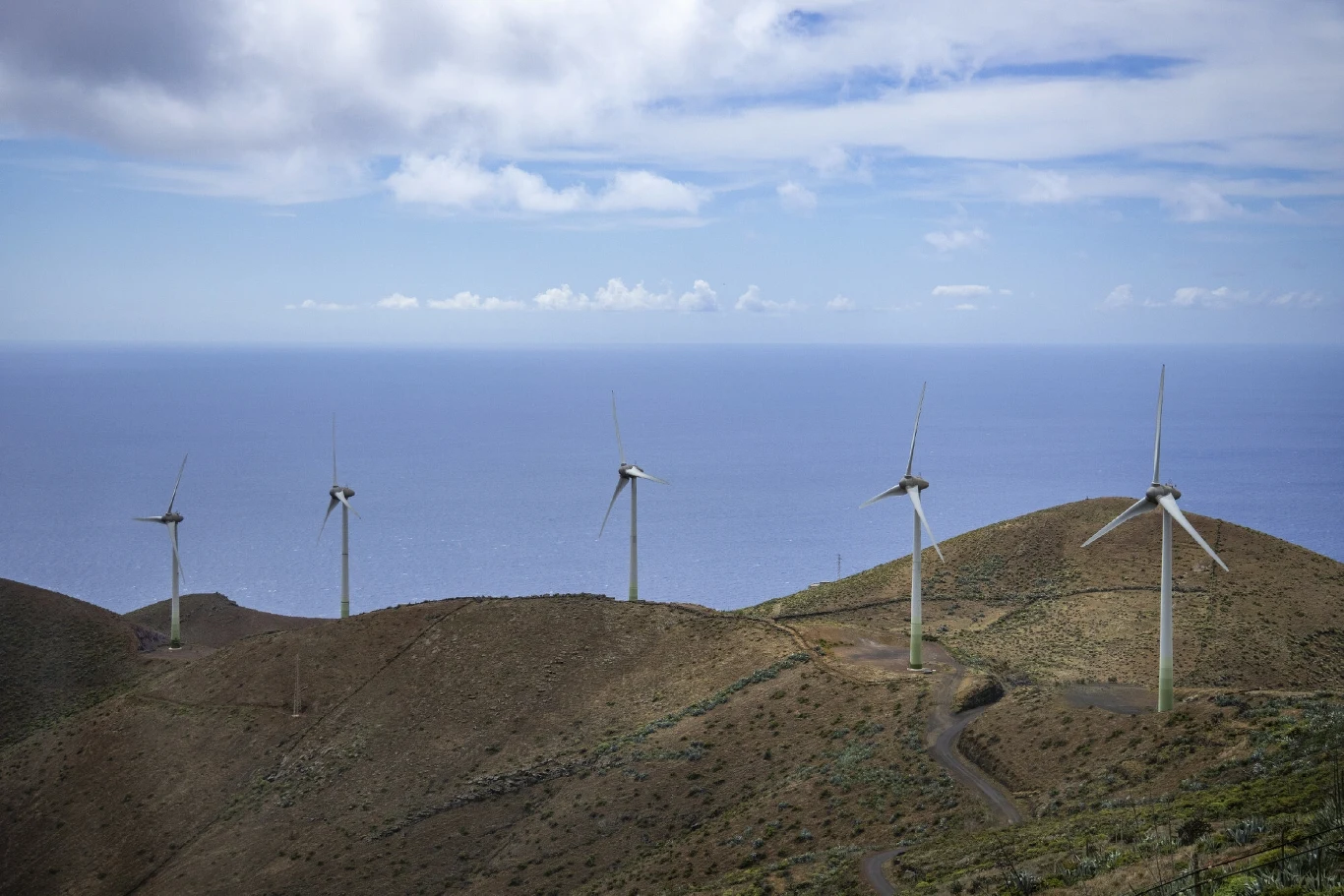 Turbiny wiatrowe na wyspie El Hierro Turbiny wiatrowe na wyspie El Hierro