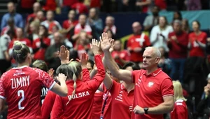 Czy Arne Senstad powinien być dalej selekcjonerem reprezentacji Polski. Zawodniczki stoją za nim murem