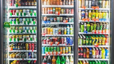 Zakaz sprzedaży napojów energetycznych młodzieży od nowego roku 