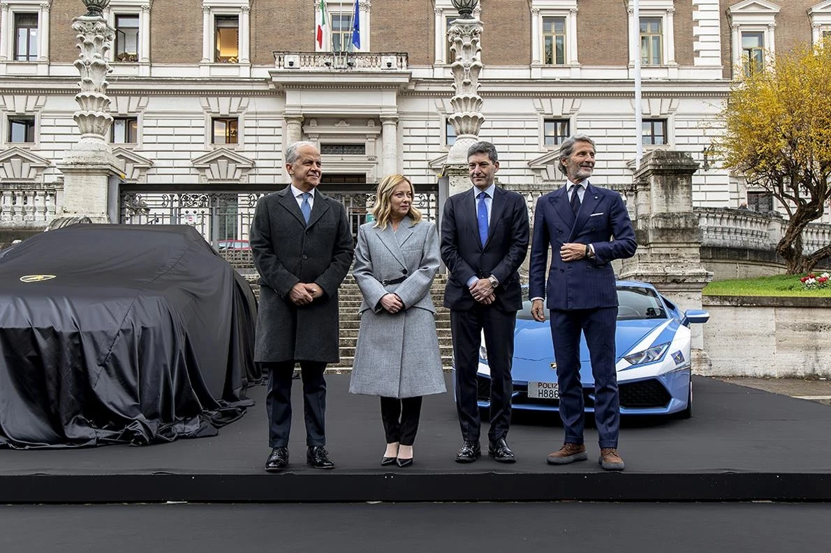 Nowe Lamborghini Urus Performante dla włoskiej policji