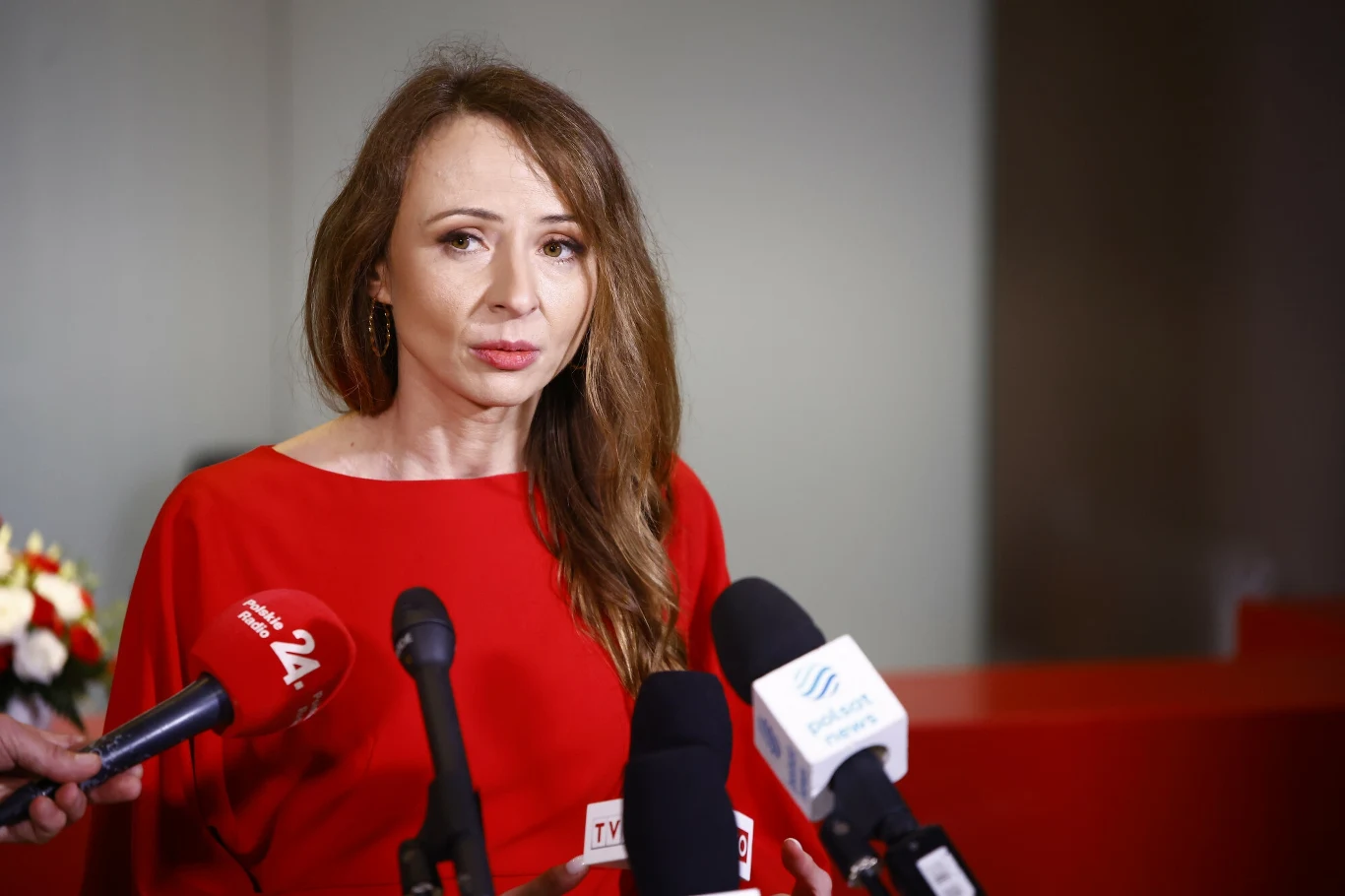Premia wypłacana za brak L4 w danym miesiącu nie powinna mieć miejsca - uważa szefowa MRPiPS Agnieszka Dziemianowicz-Bąk . Premia wypłacana za brak L4 w danym miesiącu nie powinna mieć miejsca - uważa szefowa MRPiPS Agnieszka Dziemianowicz-Bąk .