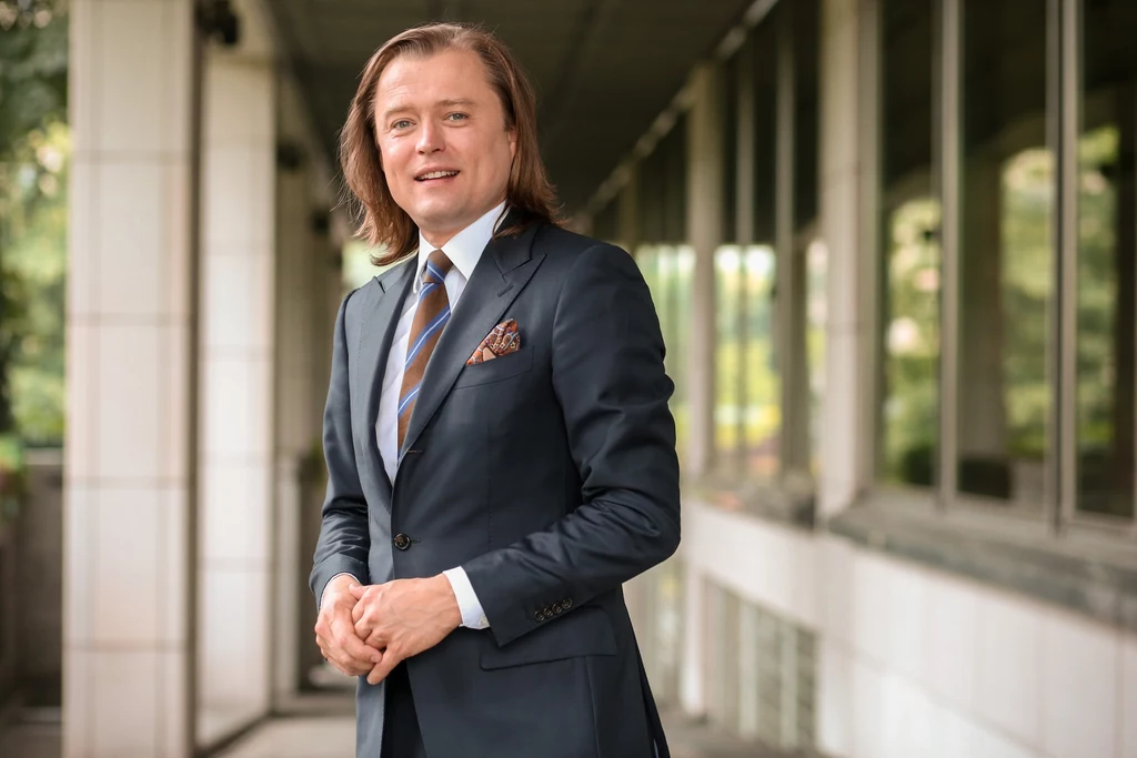 Mariusz Frankowski pełnił dotychczas funkcję radnego Warszawy Mariusz Frankowski pełnił dotychczas funkcję radnego Warszawy