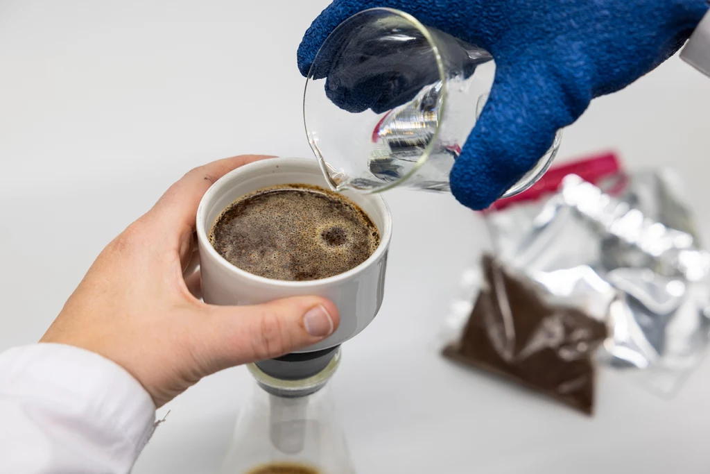 Testy kawy z hodowli komórkowej są obiecujące, choć nie smakuje ona dokładnie tak samo jak ta, którą możemy znaleźć w sklepach