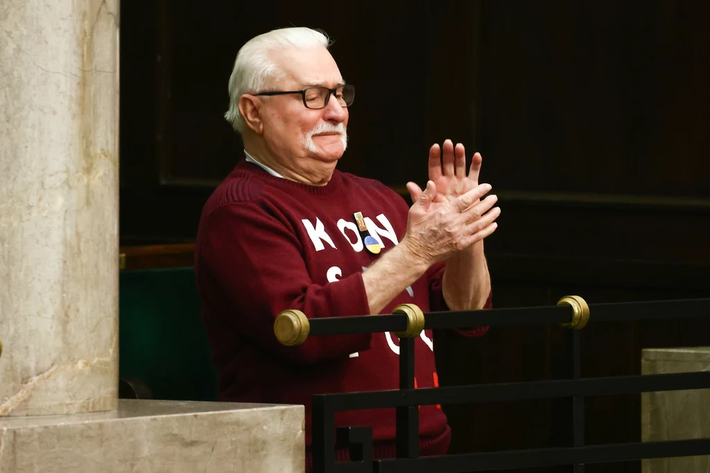 Lech Wałęsa otrzyma 130 tys. złotych od rządu. Adam Bodnar podjął decyzję Lech Wałęsa otrzyma 130 tys. złotych od rządu. Adam Bodnar podjął decyzję