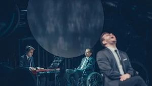Kadr ze spektaklu "Jak nie zabiłem swojego ojca i jak bardzo tego żałuję"
